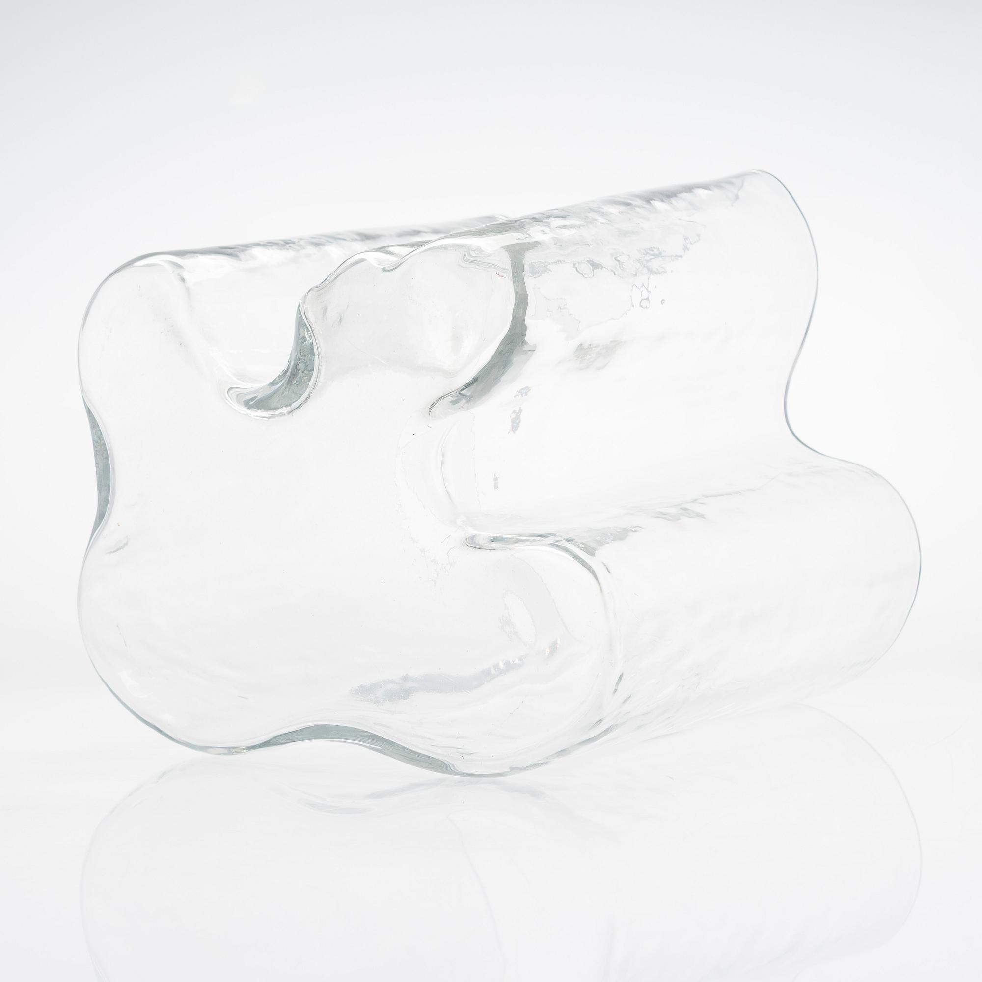 Alvar Aalto,  probably a 1960s '3031' vase for Iittala, unsigned.