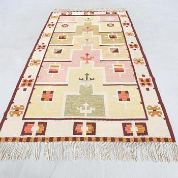 Rölakan rug, 1940s, approx. 298x183 cm.