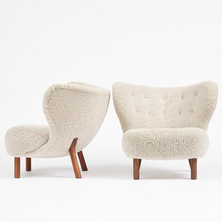 Viggo Boesen, fåtöljer, ett par, "Little Petra", &Tradition, ca 2019.