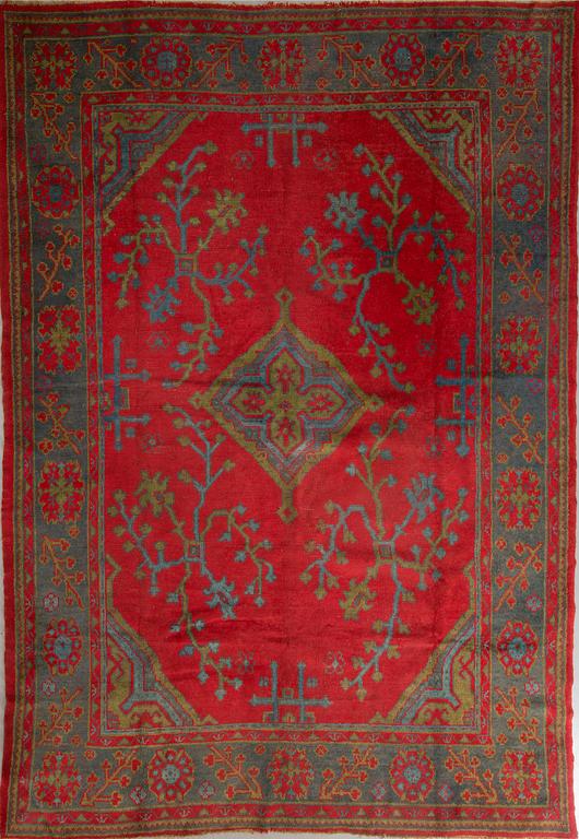 MATTA, semiantik, Oushak, ca 299 x 251 cm.