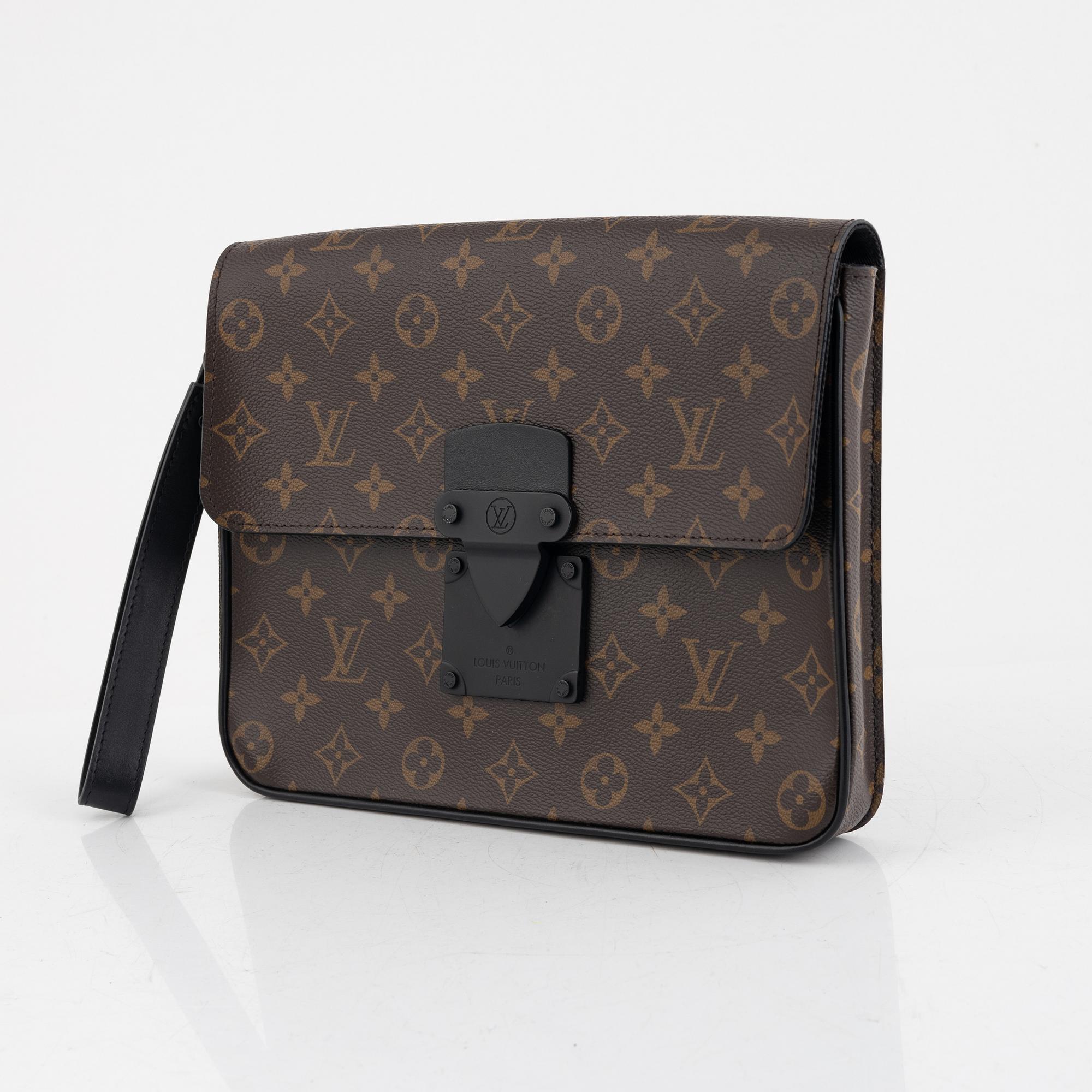 Louis Vuitton, väska, "Lock A4 Pouch".