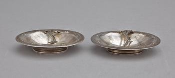 ASKFAT, ett par, silver, George Jensen, Köpenhamn, 1918, tot vikt ca 51 g.