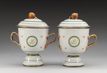 URNOR med LOCK, ett par, kompaniporslin. Qing dynastin, Jiaqing (1796-1820).