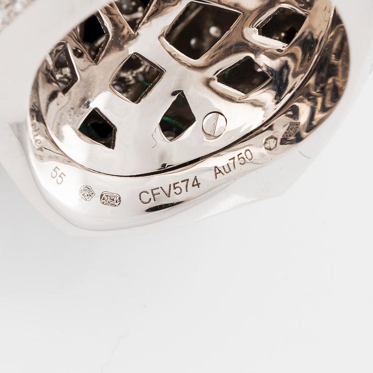 A Cartier Panthère ring.