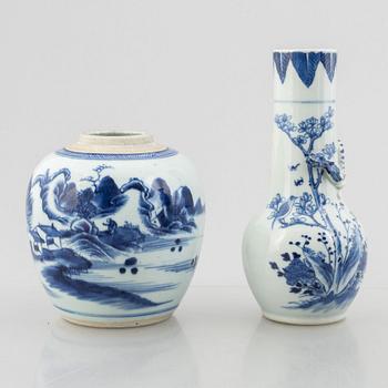 Four porcelain pieces, China, 19th and 20th century.