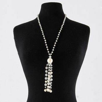 566. DONATELLA PELLINI, a necklace.