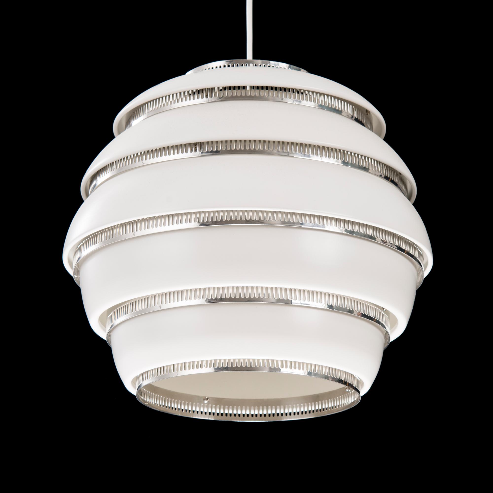 ALVAR AALTO, taklampa, "Bikupa" A331 för Artek 2011.