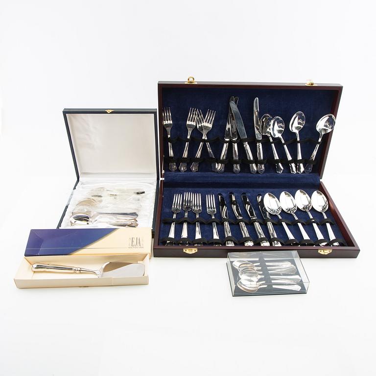 Cutlery approx 42 dlr "Chippendale" silver Eja 2002.