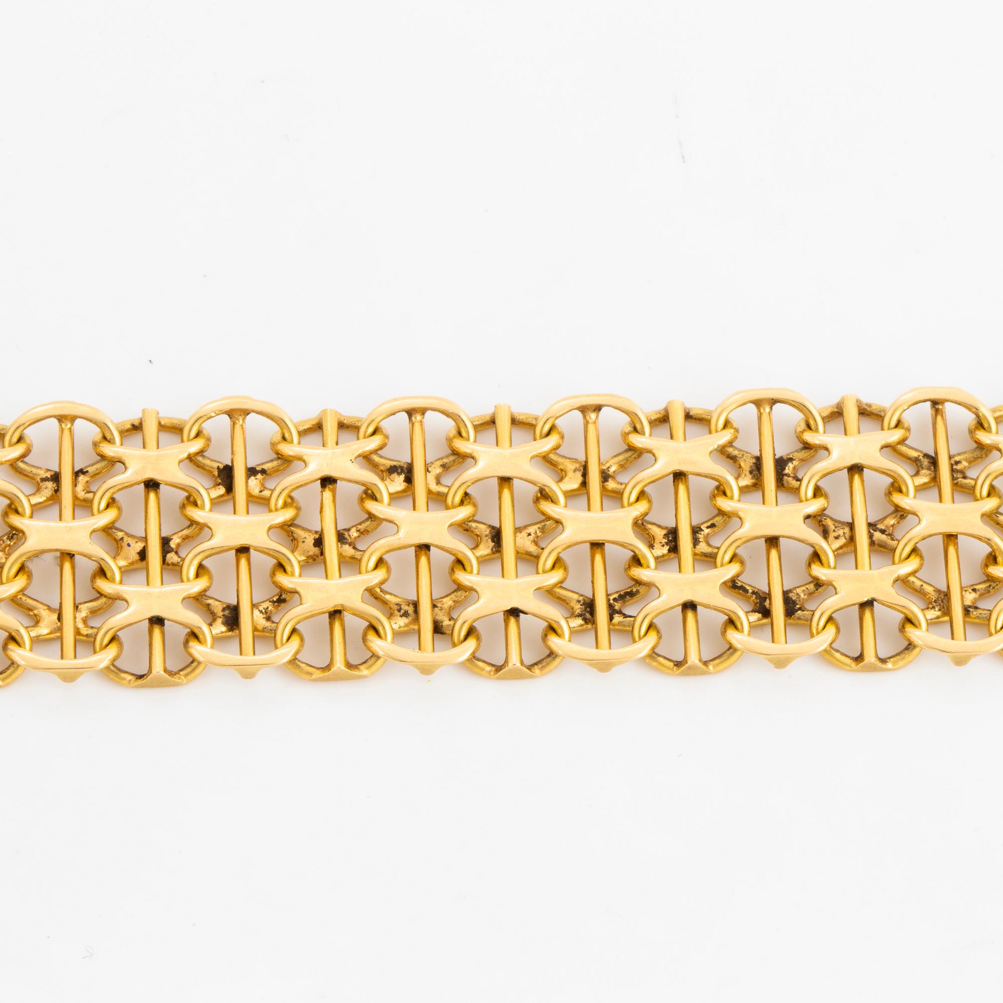 18K gold braclet.
