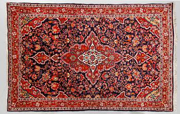 MATTA, Djovsan/Sarouk. Ca 210x136 cm.
