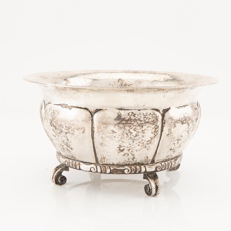 A Swedish 20th century silver bowl on stand mark of K Andersson Stockholm 1950s weight 470 grams.
