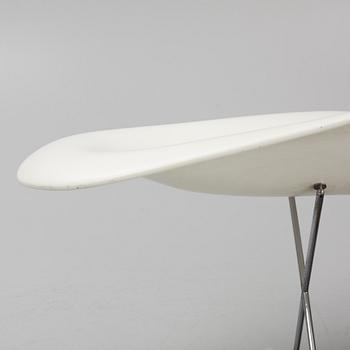 Charles & Ray Eames, lounge chair, "La Chaise", Vitra 2003.