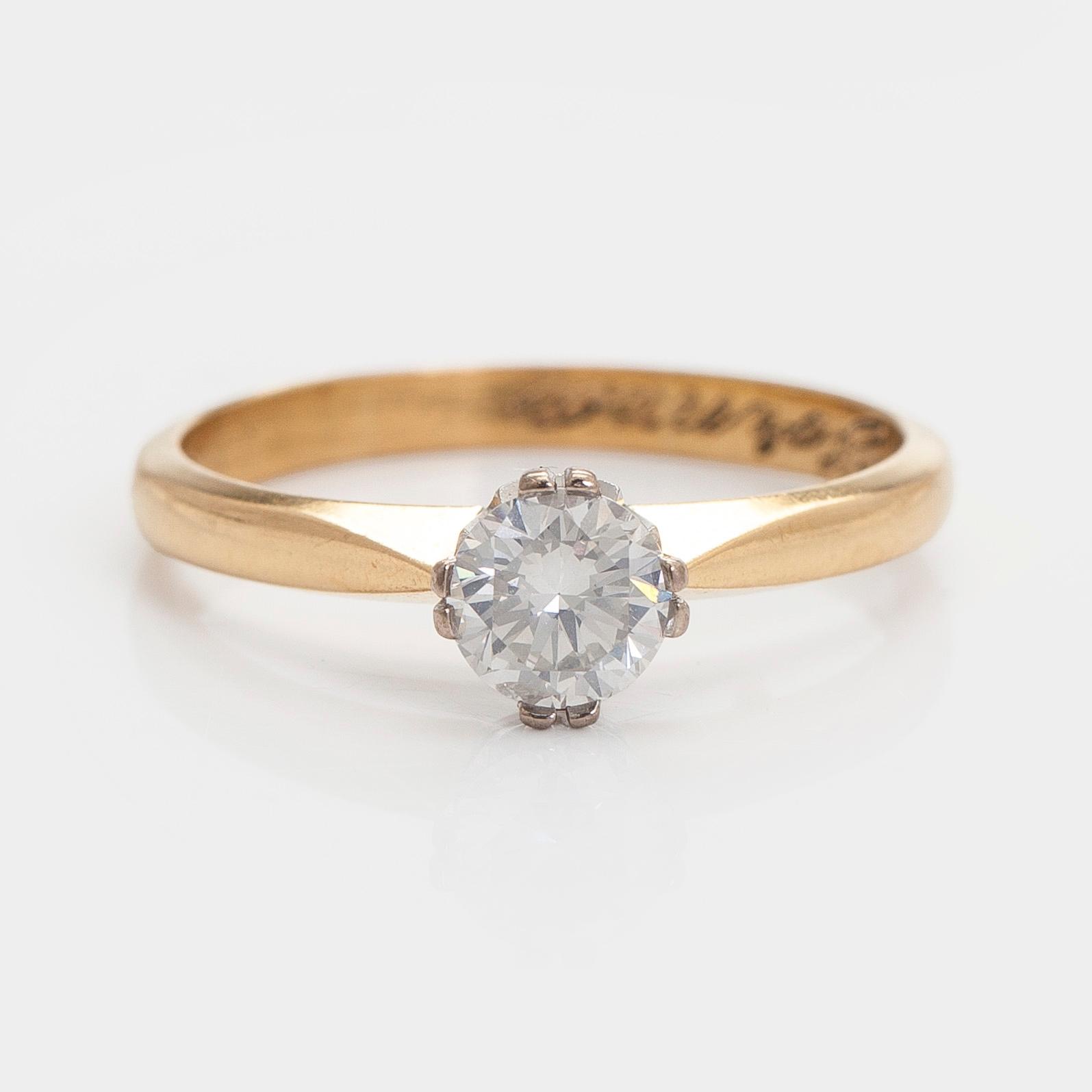 Sormus, briljanttihiottu timantti n. 0,70 ct, 18K kultaa, Kultajousi, Helsinki 1991.