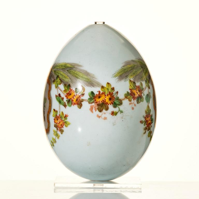 A Russian porcelain Easter Egg, 19th Century, presumably Imperial porcelain manufactroy, St Petersburg.