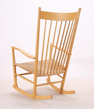 GUNGSTOL, design Hans J Wegner, Danmark.