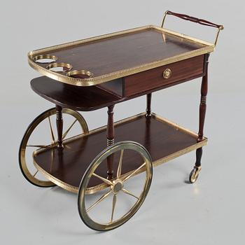 SERVERINGSVAGN, 1900-talets andra hälft.