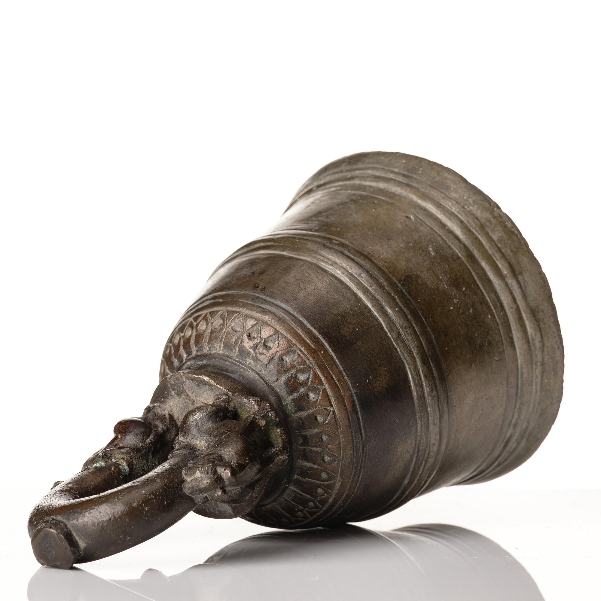Tempelklocka, brons. Tibet, 17/1800-tal.