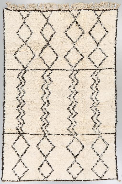 MATTA, Beni Ourain, 1900-talets andra hälft, 300x190 cm.