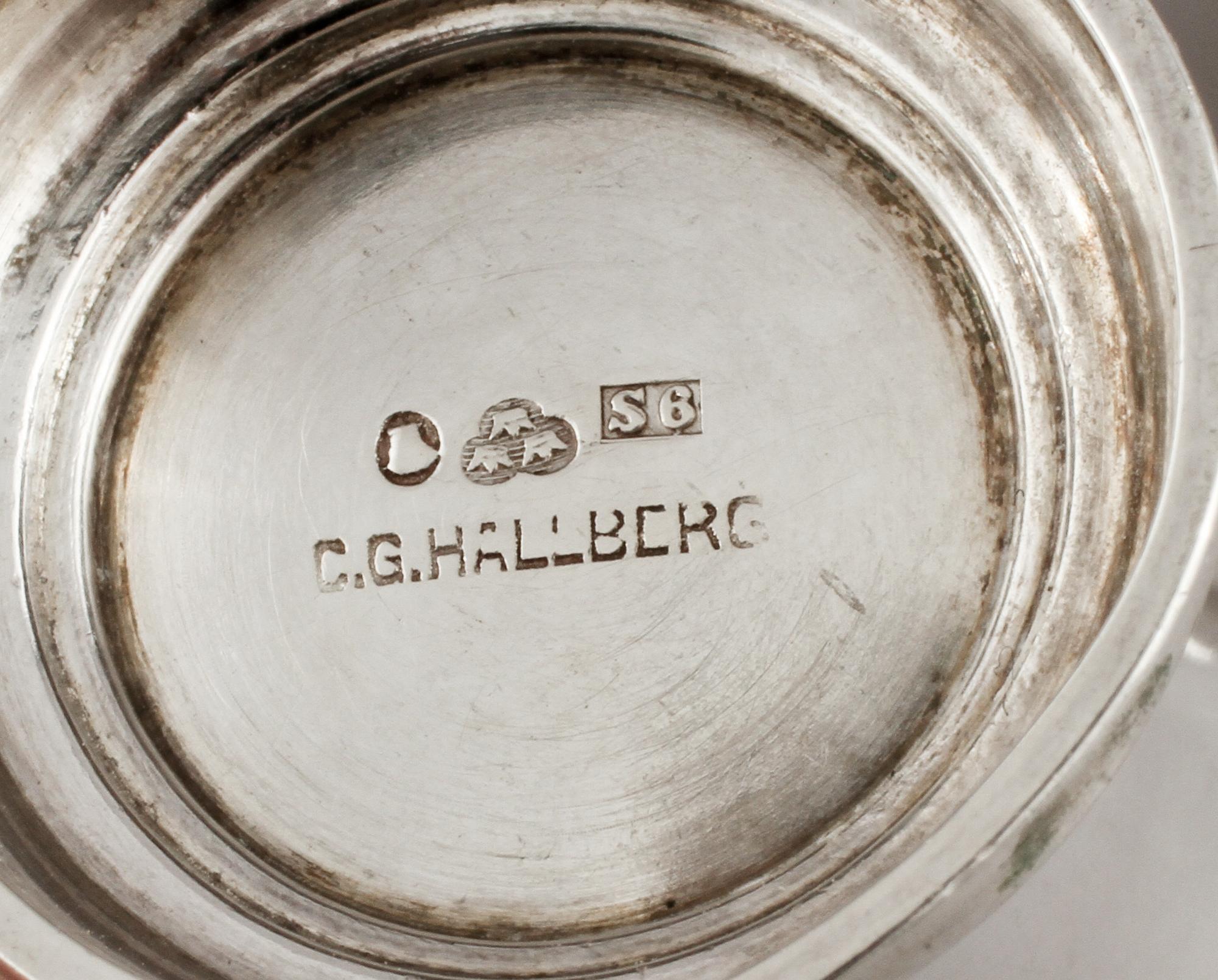SUPKOPPAR, 9 st, silver, C G Hallberg, Stockholm, 1896. Vikt 100 g.