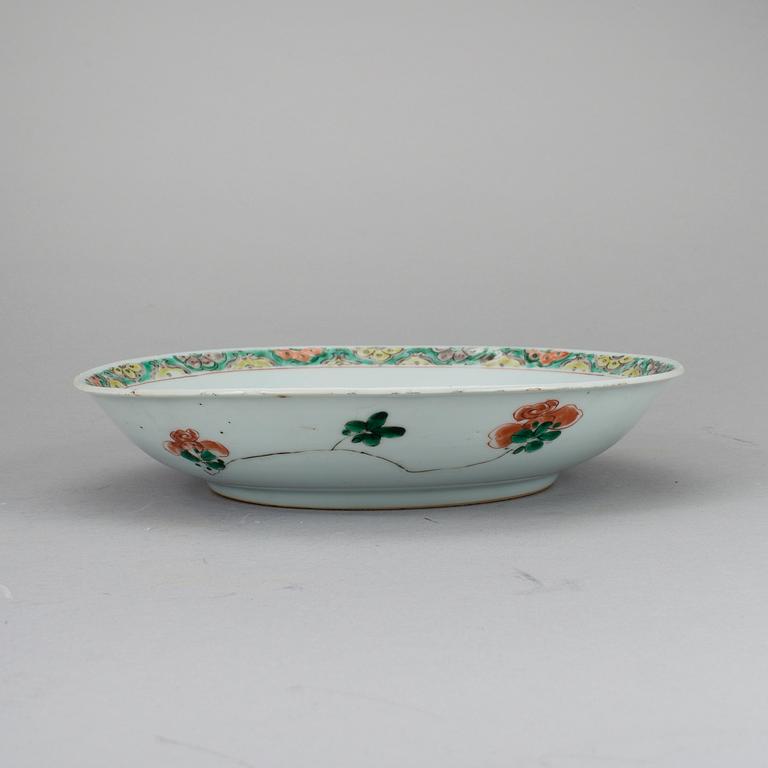 A CHINESE PORCELAIN DISH, in the Kangxi style, 19th century.