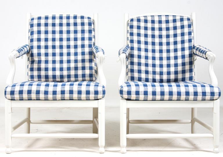 GRIPSHOLMSFÅTÖLJER, ett par, "Medevi Brunn", Ikeas 1700-tals serie.