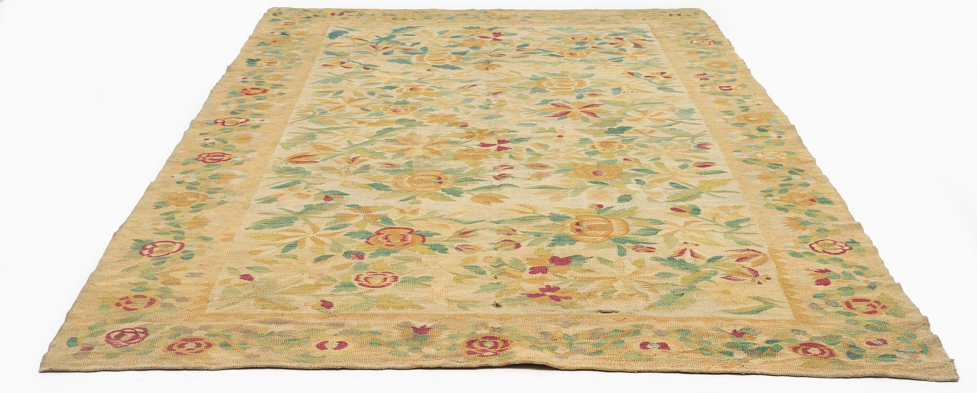 An Antique Bessarabian kilim, c. 270 x 184 cm.