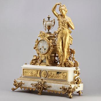 BORDSPENDYL, gulmetall, ny-Louis XVI, Phillipe Mourey, Frankrike, 1800-tal.
