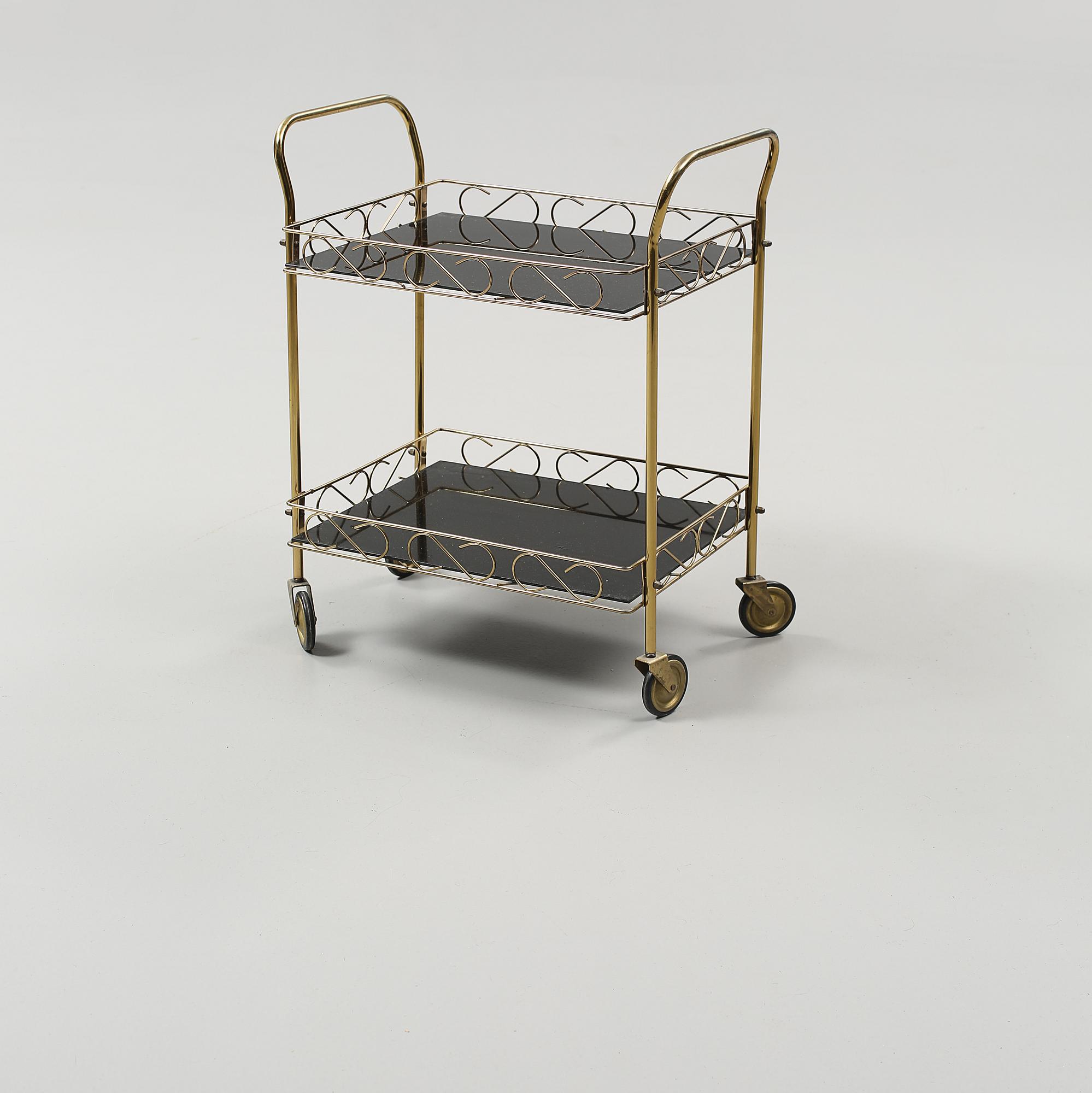 SERVERINGSVAGN, 1900-talets andra hälft.