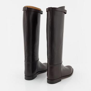 Hermès, a pair of brown 'Jumping leather riding boots', size 37½.