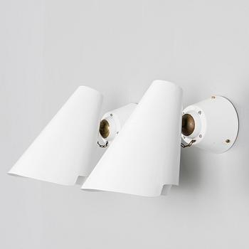 PAAVO TYNELL, A PAIR OF WALL LIGHTS. Model 2351. Marked Idman, 1950s.
