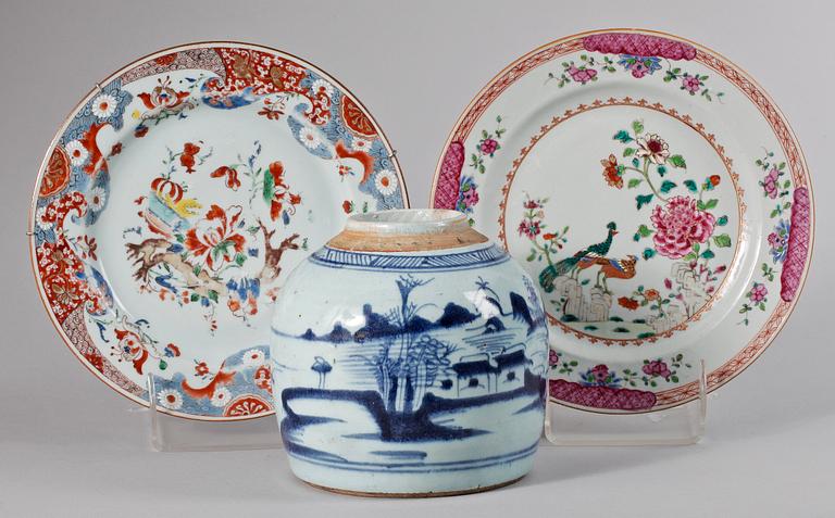 BOJAN samt TALLRIKAR 2st. Porslin, Kina. 1800/1900-tal.