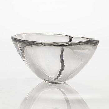 Tapio Wirkkala, a model '3357' glass bowl, signed Tapio Wirkkala - Iittala -55.