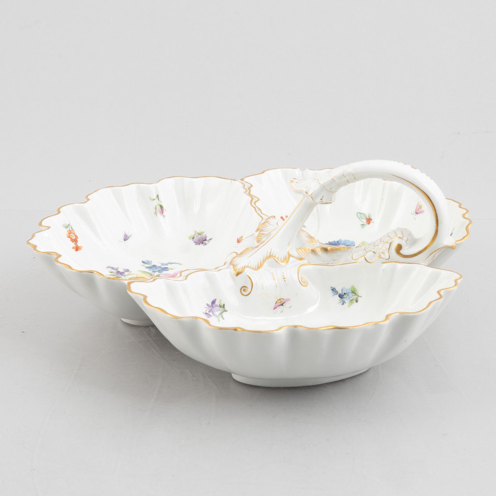 Meissen, servisdelar, porslin, 45 delar, "Red rose", Tyskland, 1800-1900-tal.