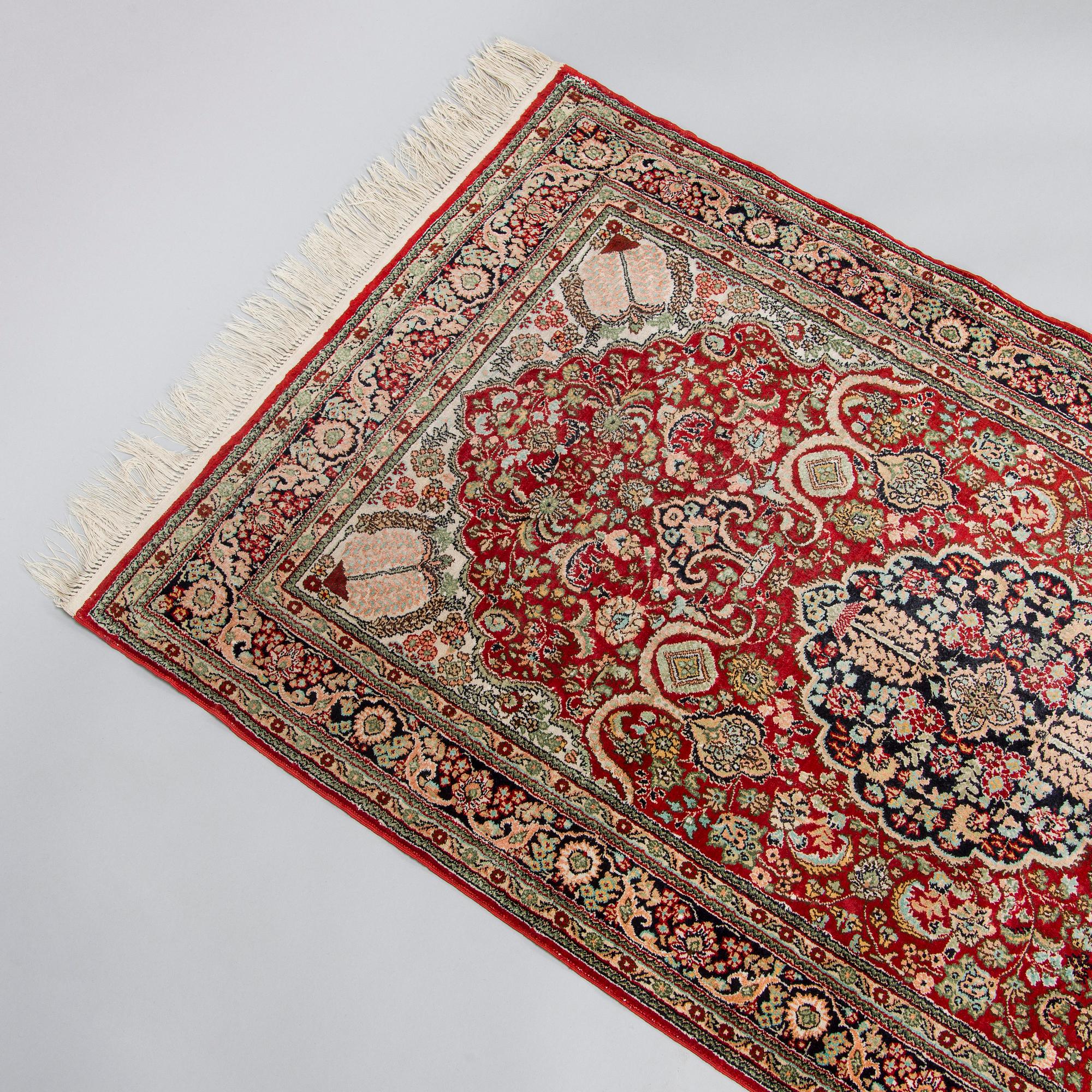 Gallerimatta, silke, orientalisk, 301 x 76 cm.