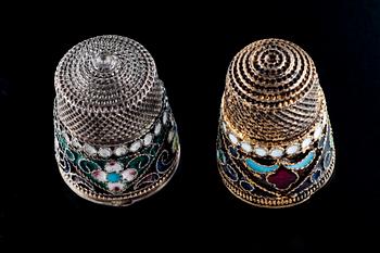 197. 2 THIMBLES.