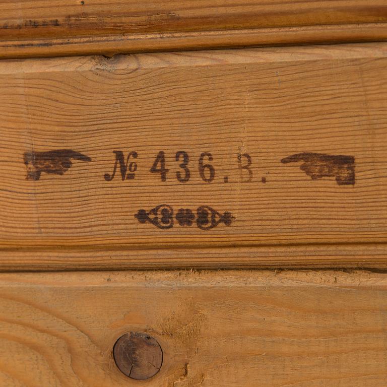 An 1920s/30s archive cabinet, Billnäs.