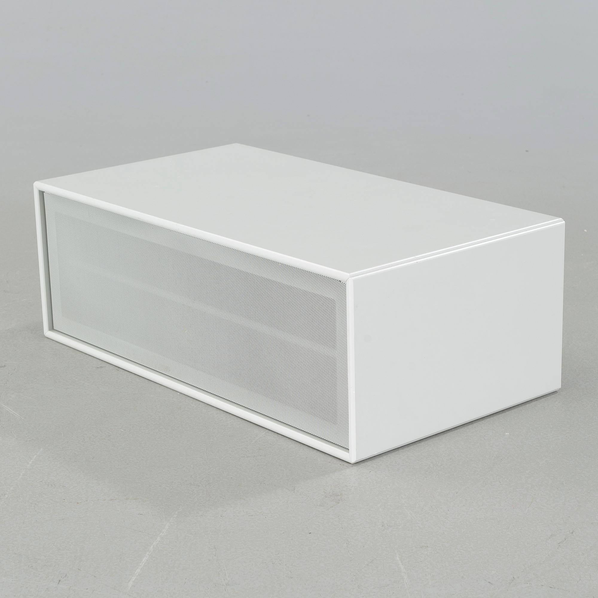 VÄGGSKÅP/MEDIAHYLLA, Montana, Danmark, 2000-tal.