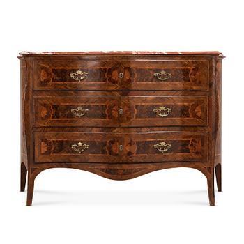 1151. An Italian Rococo 18th century commode.