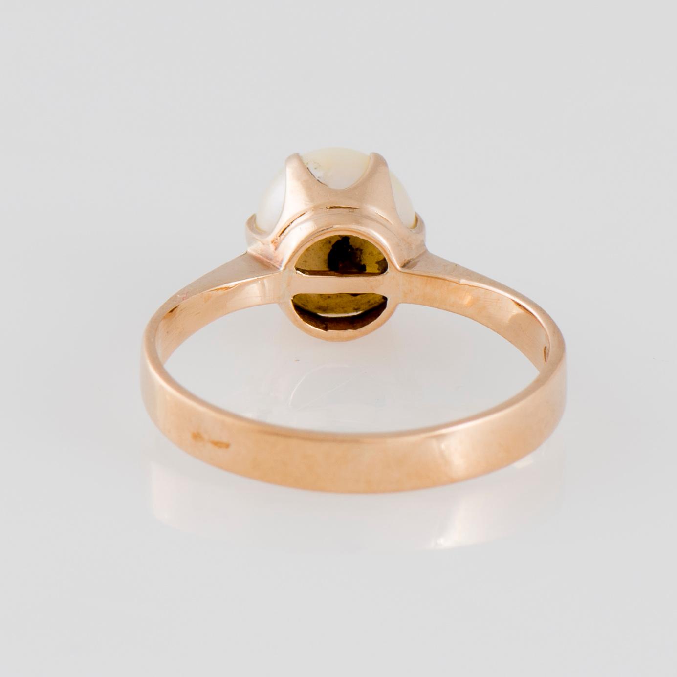 RING, odlad pärla, 14K guld. Henrik Jaakko Lehtovaara, Helsingfors 1970.