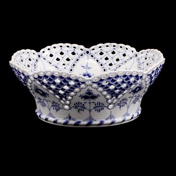 SKÅL, porslin, "Musselmalet", Royal Copenhagen, 1900-talets andra hälft.