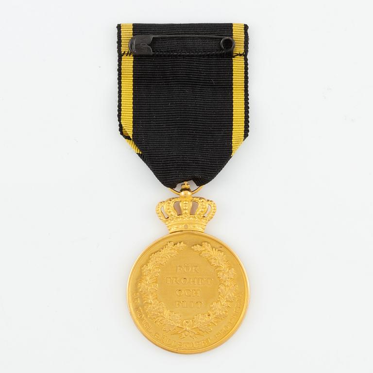 Gustav V, gold medal, Sweden. CF Carlman.