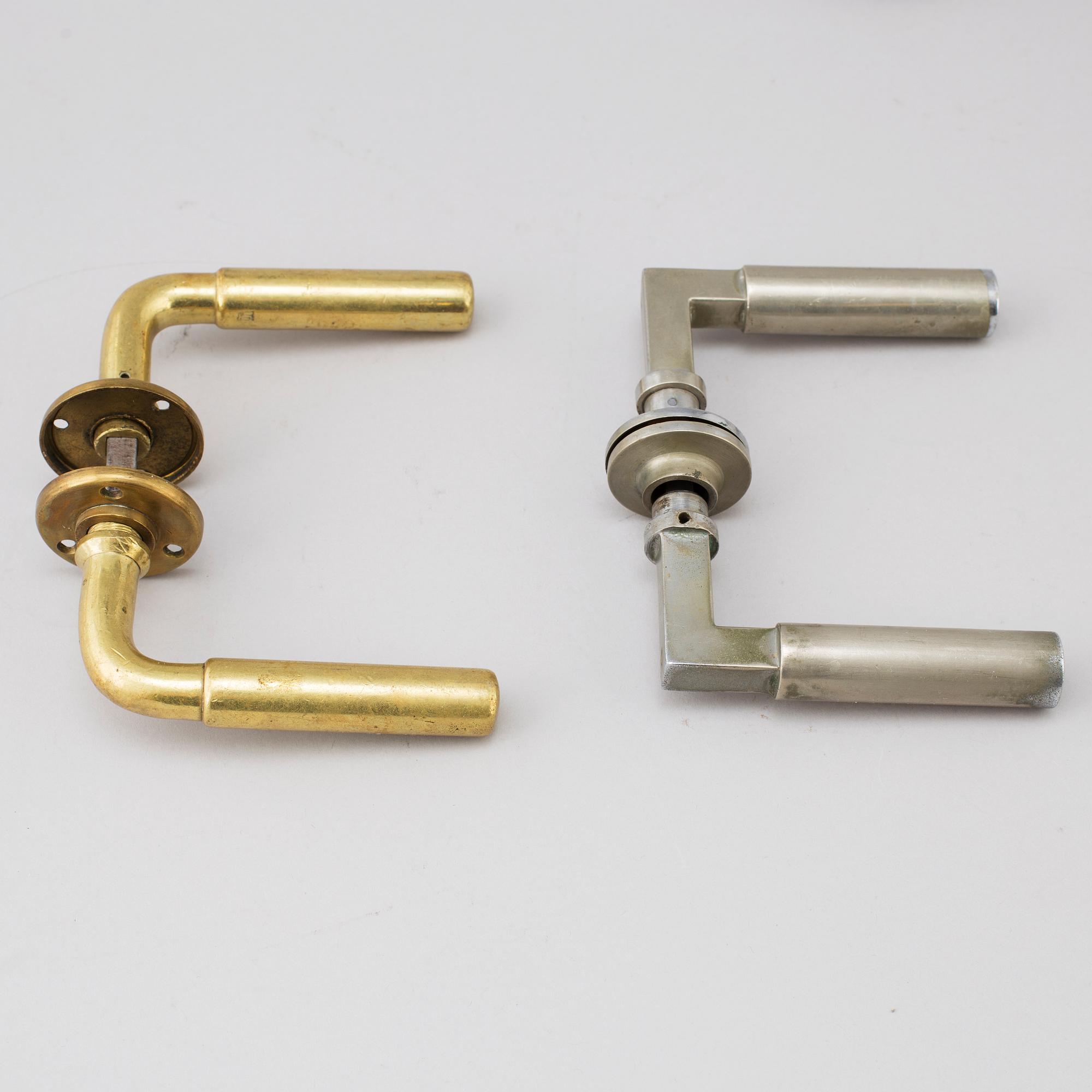 DÖRRHANDTAG, 7 st, i Walter Gropius & Adolf Meyer-stil, 1920-40-tal.