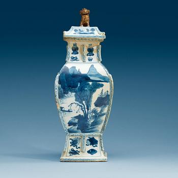 A blue and white vase, Qing dynasty, Kangxi (1662-1722).