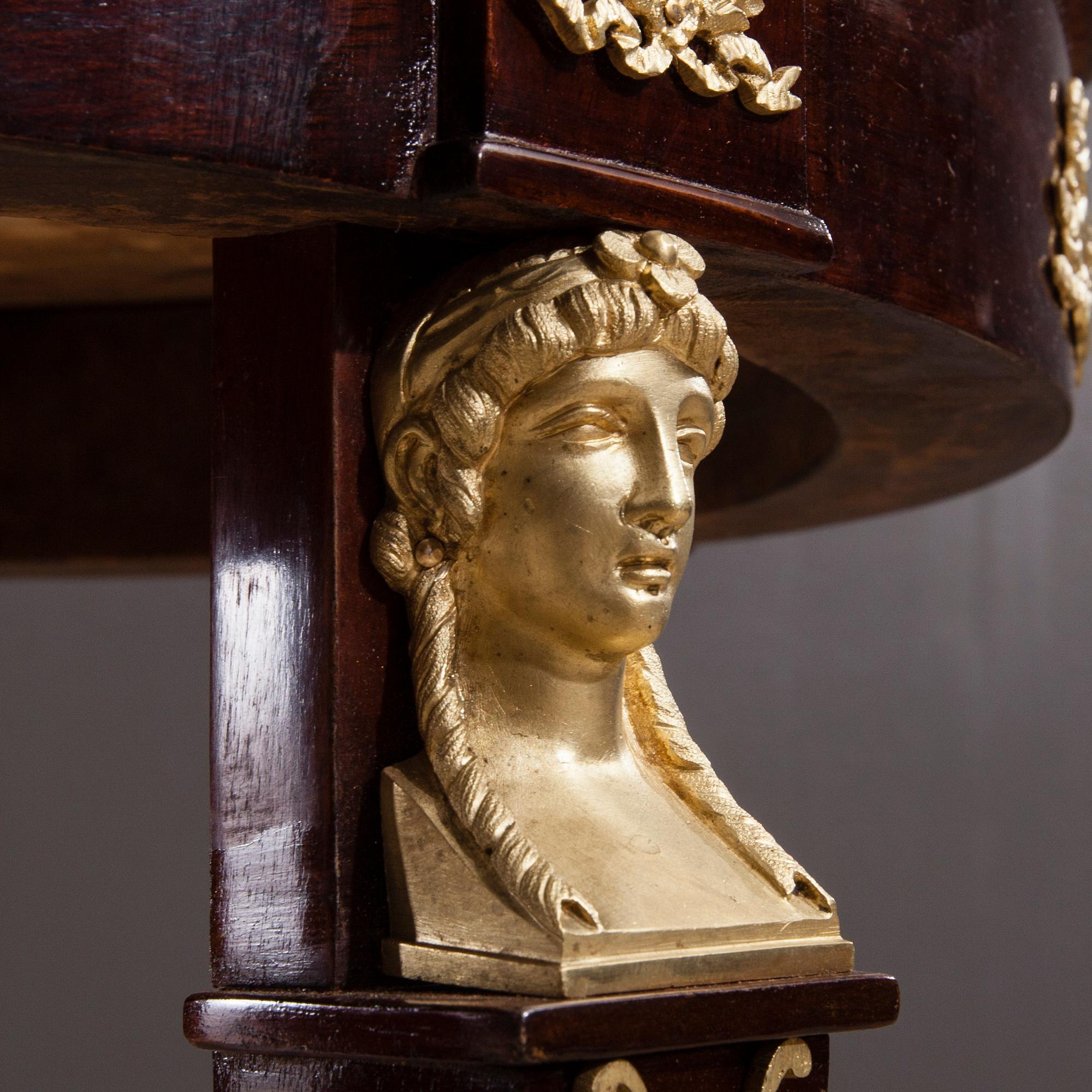 BORD, empirestil, 1900-tal.