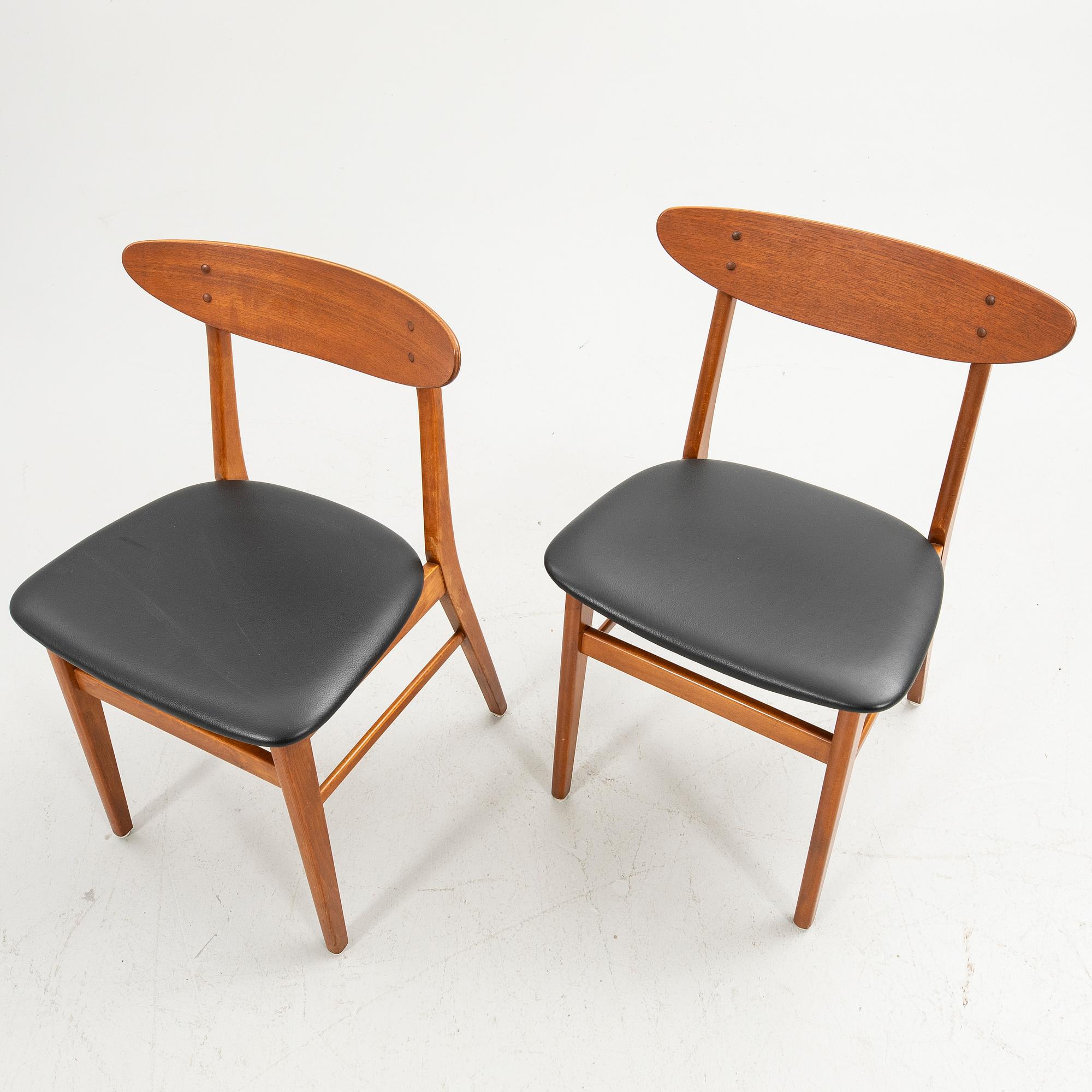 Thomas Harlev, stolar, ett par, modell 210, Farstrup, Danmark, 1960-tal.