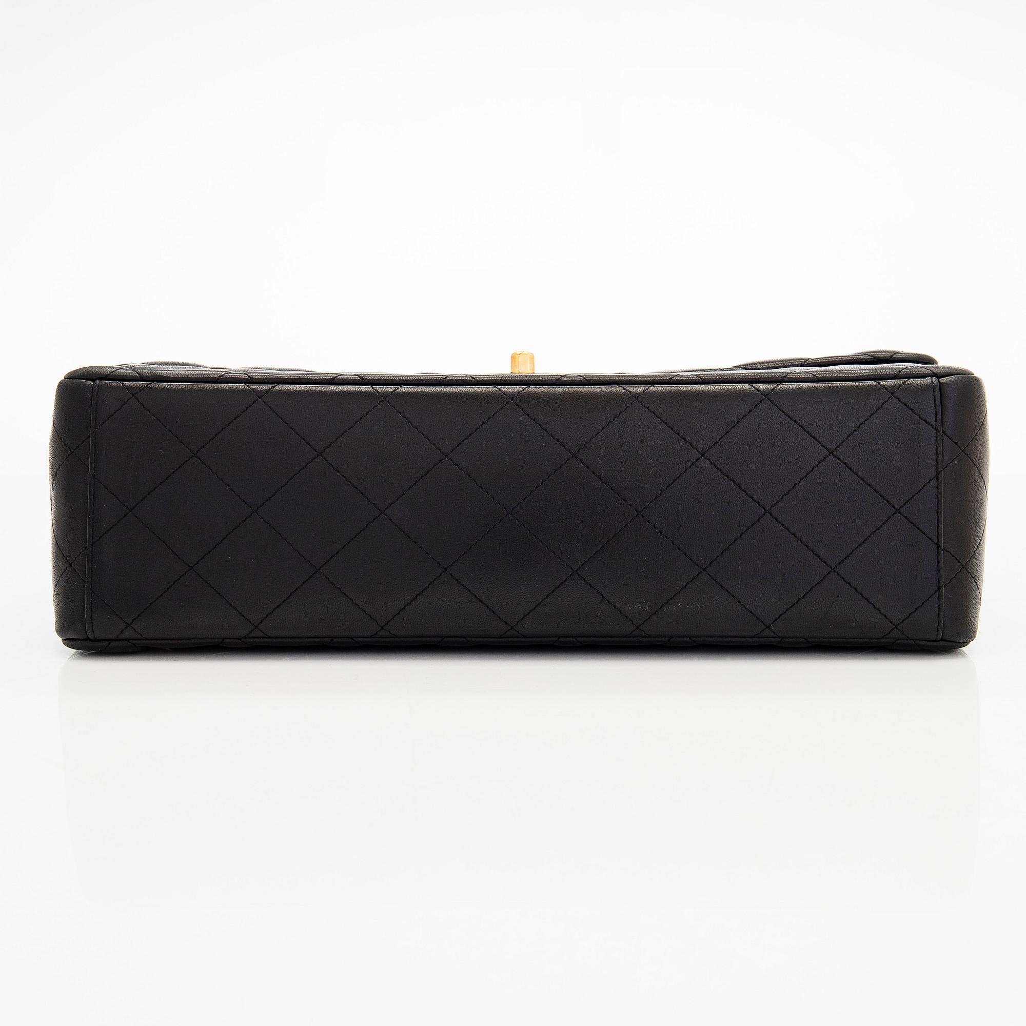 Chanel, väska, "Maxi Double Flap Bag", 2011.
