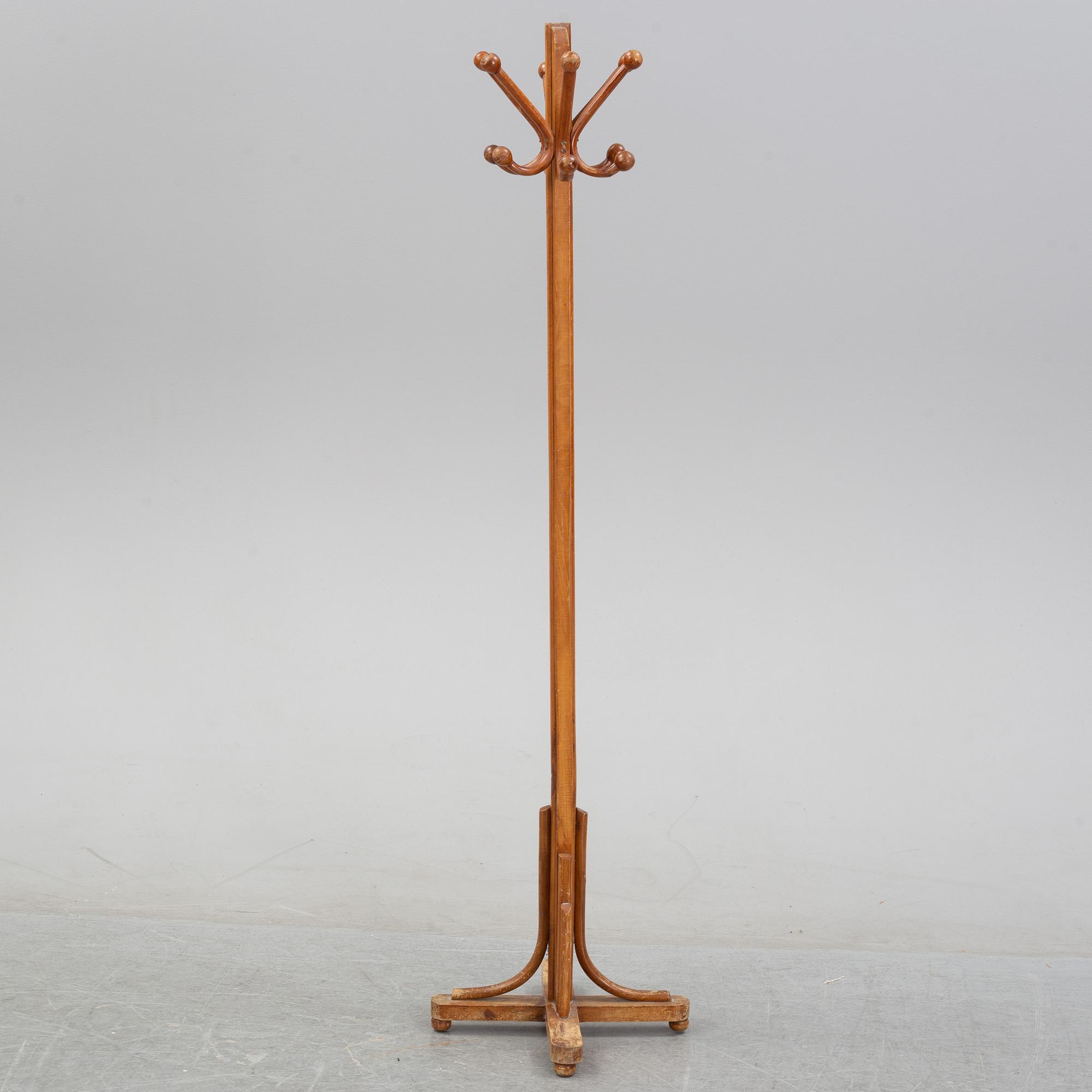 A coat rack, first half of the 20th Century.