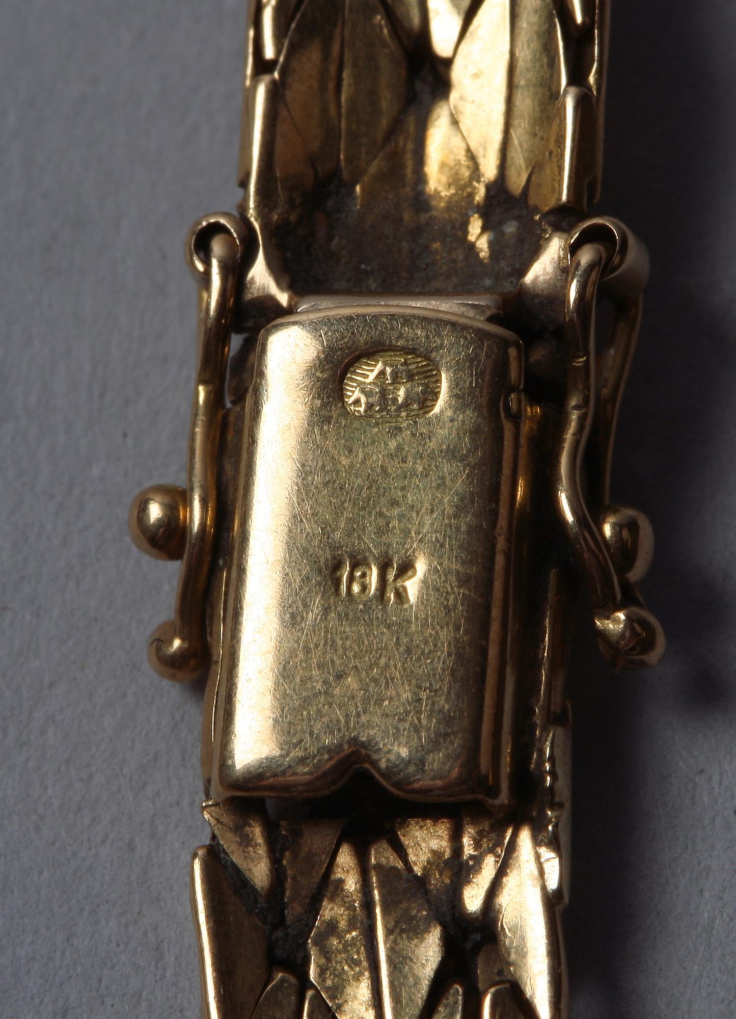 ARMBAND, 18K guld, 19 gram.