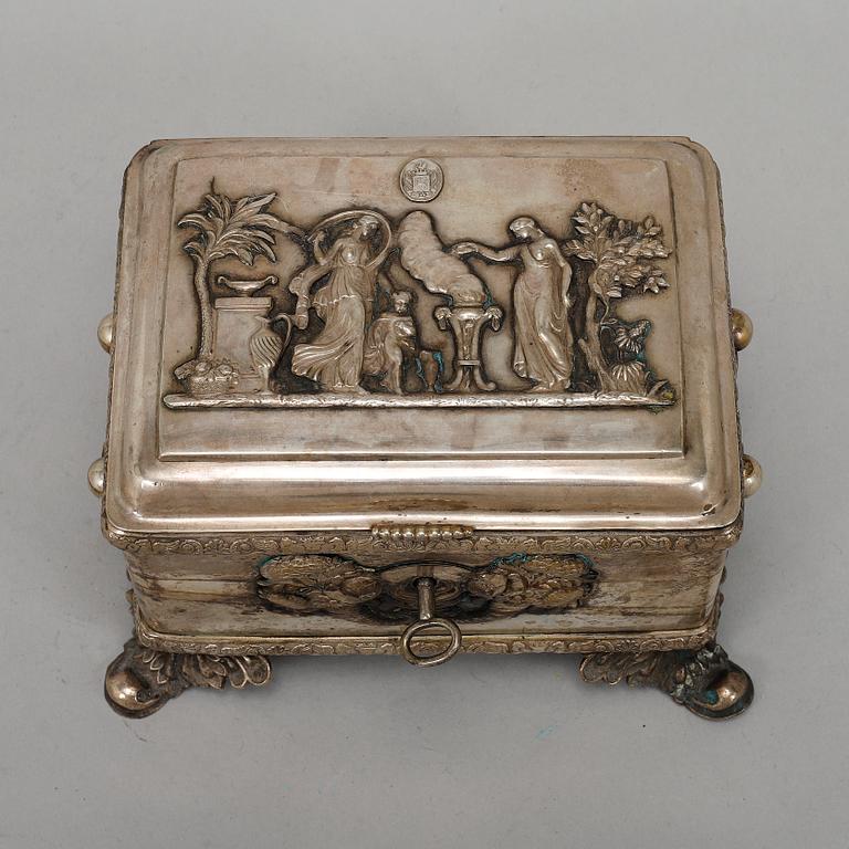 A silver box, mark of Ludwik Nast, Warszaw. 19th century.