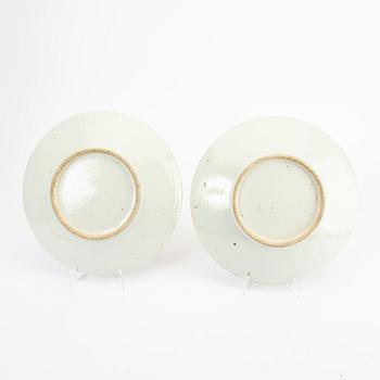 Fat, två stycken, porslin. Sen Qingdynasti, omkring 1900.